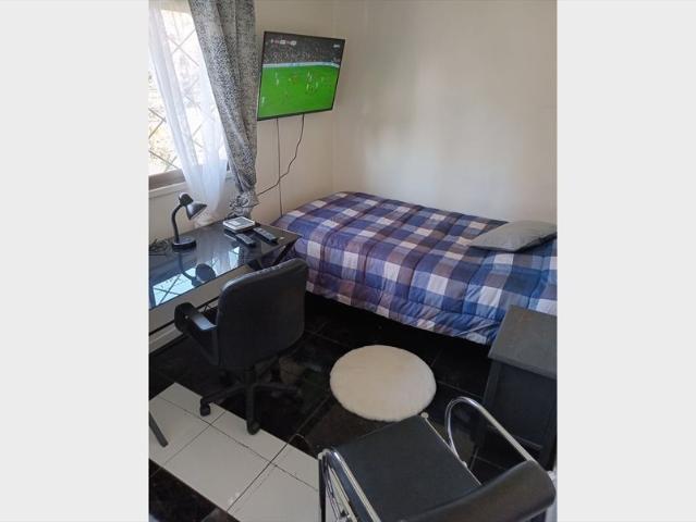 Casa en arriendo en La Cisterna, Metropolitana