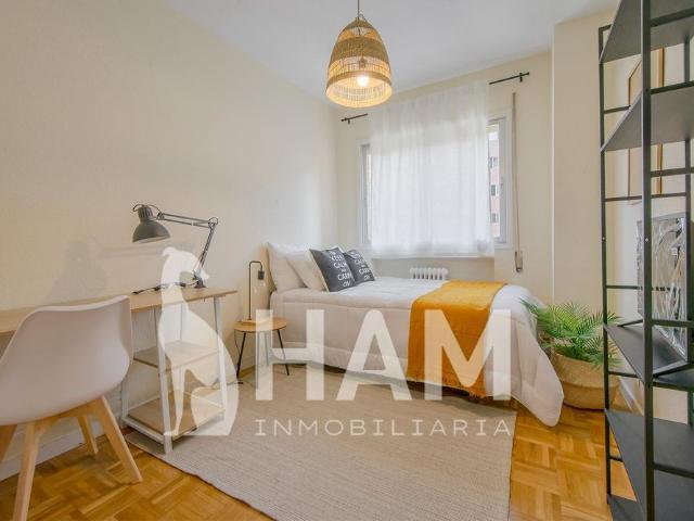 Habitación en alquiler en Distrito II, Alcalá De Henares