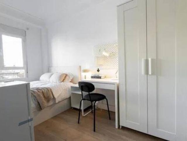 Habitación en alquiler en Bellas Vistas, Madrid