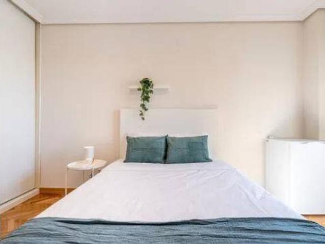 Habitación en alquiler en Imperial, Madrid