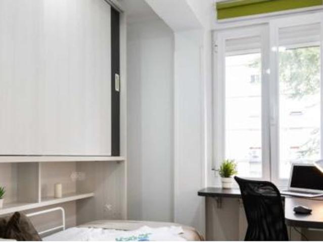 Habitación en alquiler en Valdezarza, Madrid