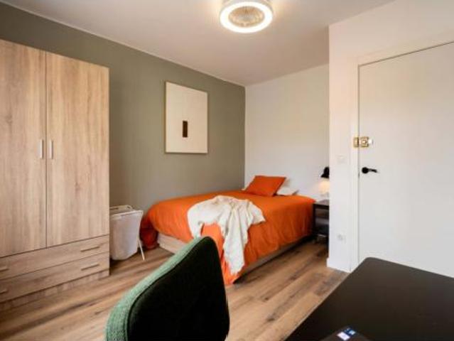 Habitación en alquiler en Avinguda - Eixample, Sabadell
