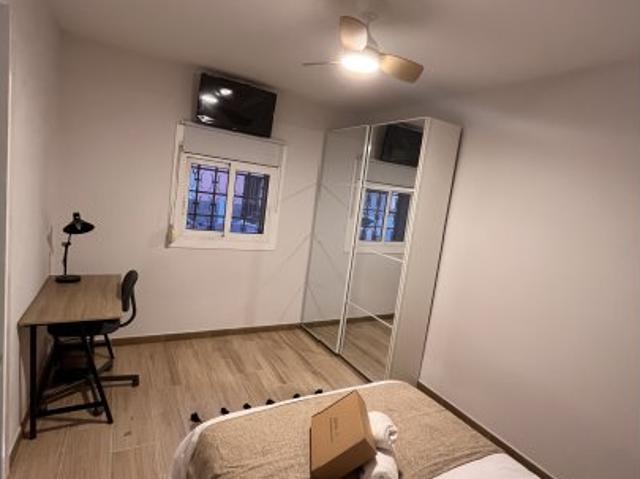 Habitación en alquiler en Ausiàs Marc, Baix Llobregat