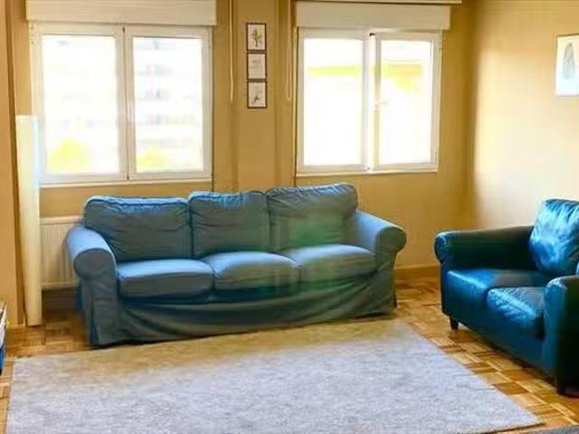 Casa en alquiler en El Coto, Gijón