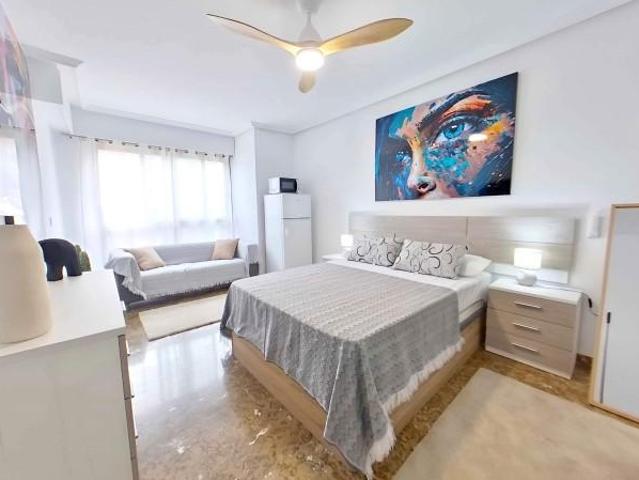 Apartamento en alquiler en Centro, l'Alacantí