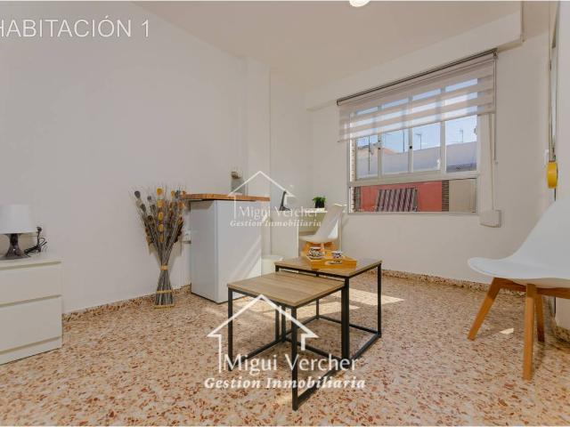 Habitación en alquiler en Camí Nou, Alzira