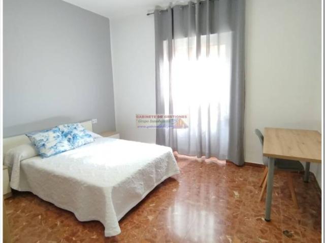 Habitación en alquiler en Franciscanos, Albacete