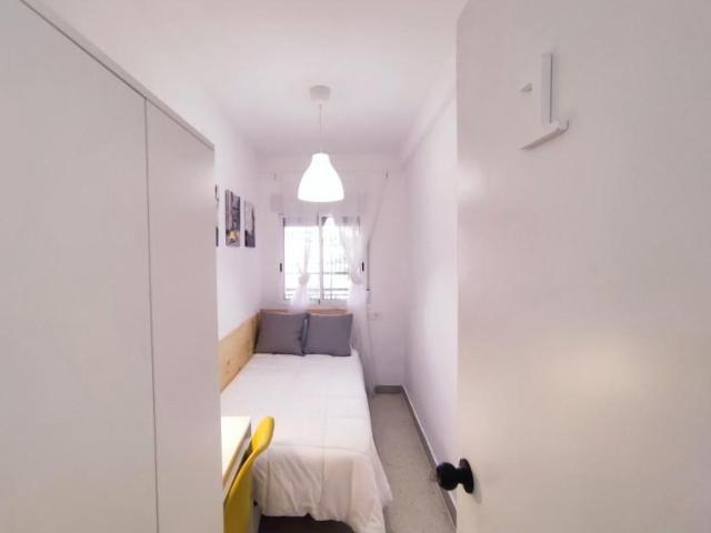 Apartamento en alquiler en Granada, Cartuja