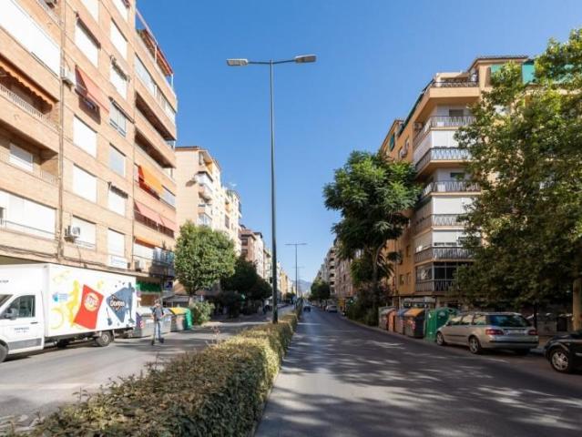 Apartamento en alquiler en Granada, Pajaritos Apartamento en alquiler en Granada, Pajaritos
