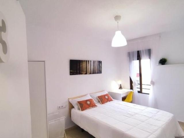 Apartamento en alquiler en Granada, Cartuja