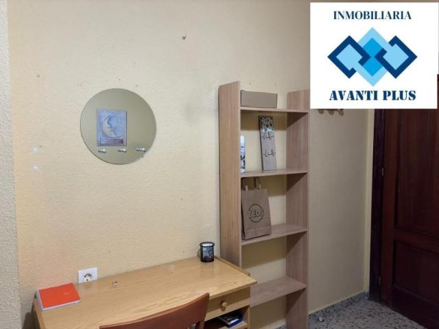 Apartamento en alquiler en Granada, Plaza Toros - Doctores - San Lázaro