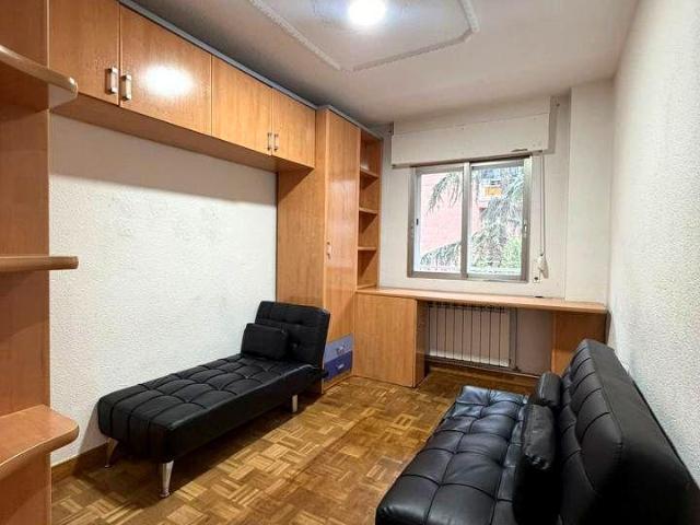 Apartamento en alquiler en Parla, Madrid