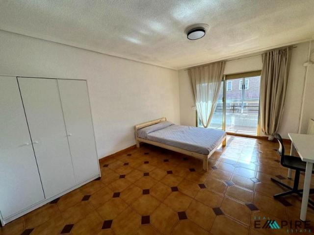 Apartamento en alquiler en Parla, Madrid