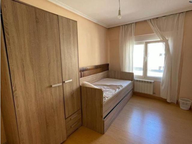 Habitación en alquiler en Distrito Sur, Burgos