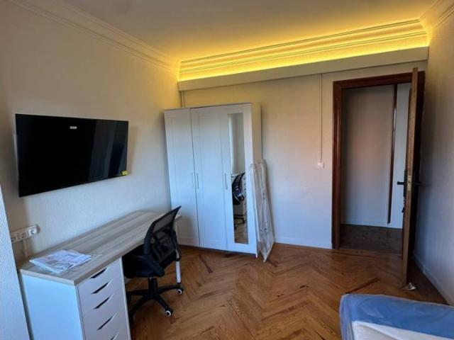 Habitación en alquiler en Distrito Sur, Burgos