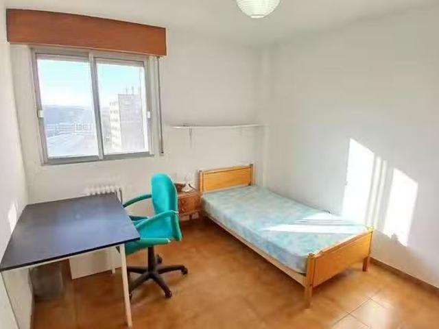 Casa en alquiler en Huerta del Rey, Valladolid