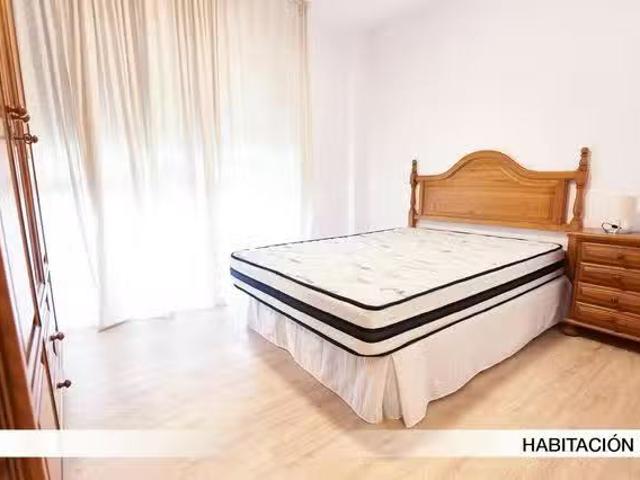 Casa en alquiler en Cerro-Amate, Sevilla