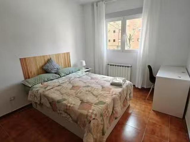 Casa en alquiler en Moratalaz, Madrid