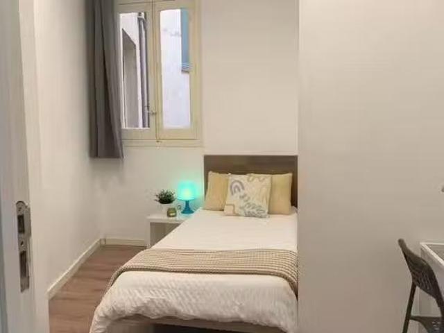 Casa en alquiler en La Serranía, Valencia