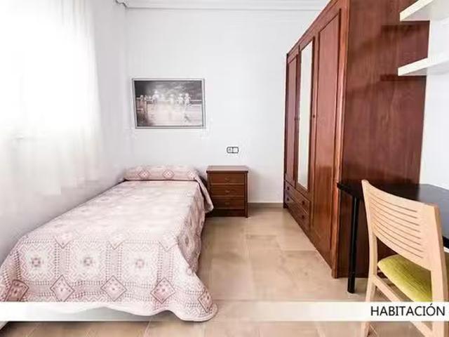 Casa en alquiler en Cerro-Amate, Sevilla