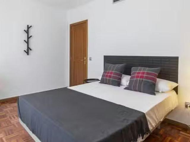Casa en alquiler en Ciudad Lineal, Madrid