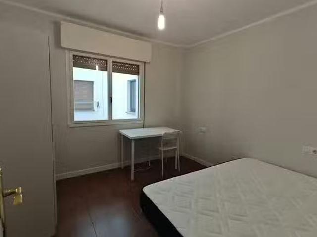 Casa en alquiler en Fozaneldi, Oviedo