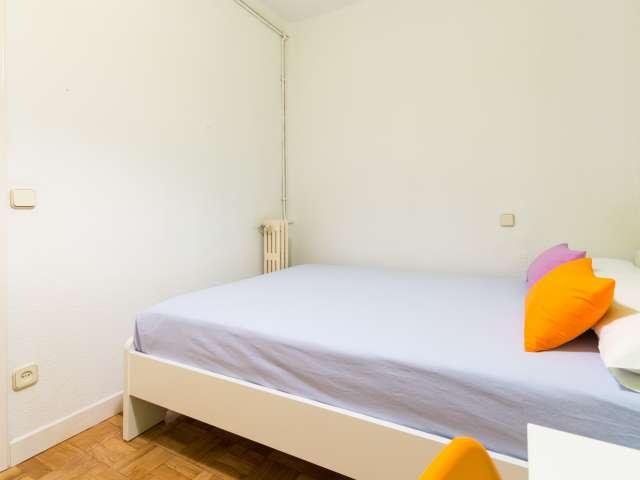 Habitación en alquiler en Almagro, Madrid