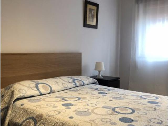 Habitación en alquiler en Oviedo, Pumarín