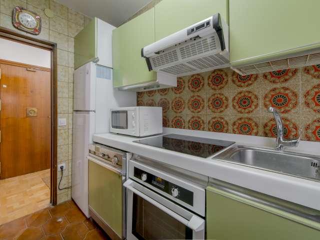 Habitación en alquiler en Tetuán, Medina-sidonia