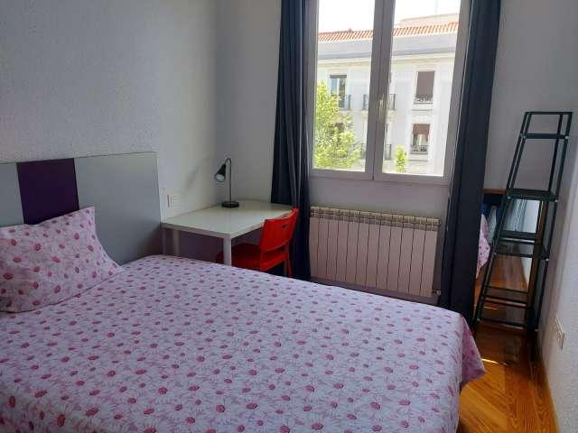 Habitación en alquiler en Almagro, Madrid