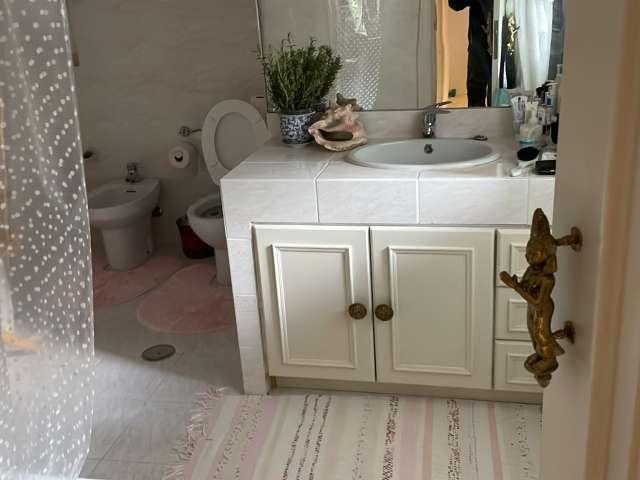 Habitación en alquiler en Mocha Chica, Villanueva De La Cañada