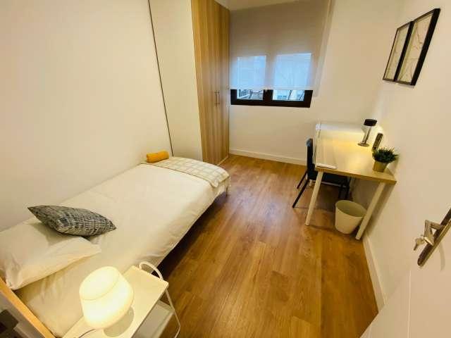 Habitación en alquiler en Puente de Vallecas, Madrid
