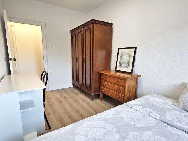 Habitación en alquiler en 500 Viviendas, Almería