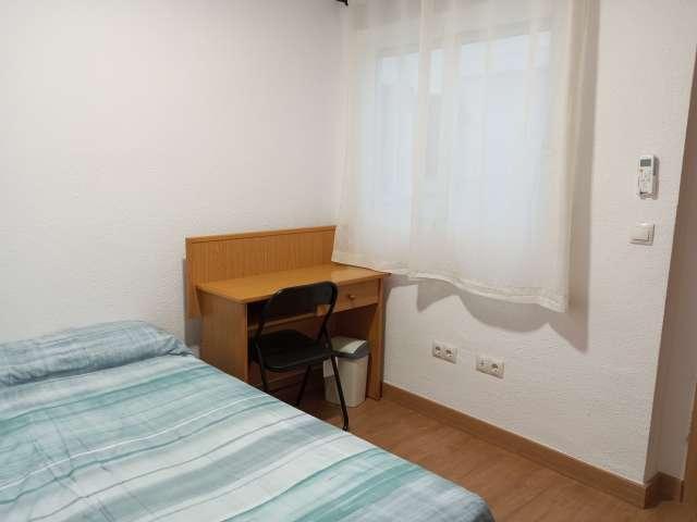 Habitación en alquiler en Mercat, Alicante