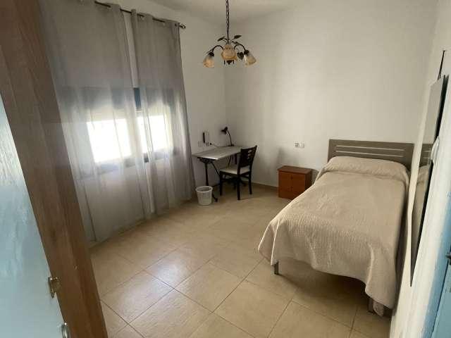 Habitación en alquiler en El Zapillo, Almería