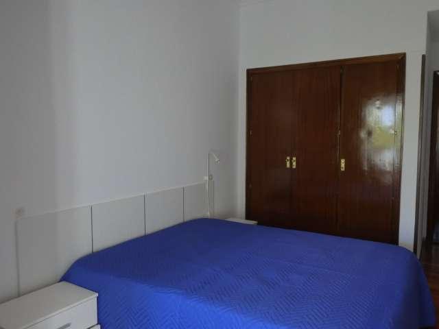 Habitación en alquiler en Castillejos, Madrid
