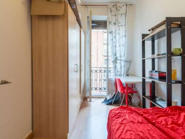 Habitación en alquiler en Arapiles, Madrid