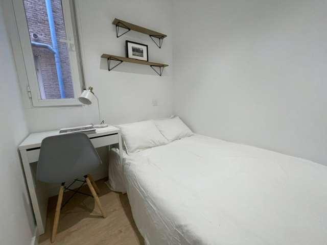 Habitación en alquiler en Bellas Vistas, Madrid