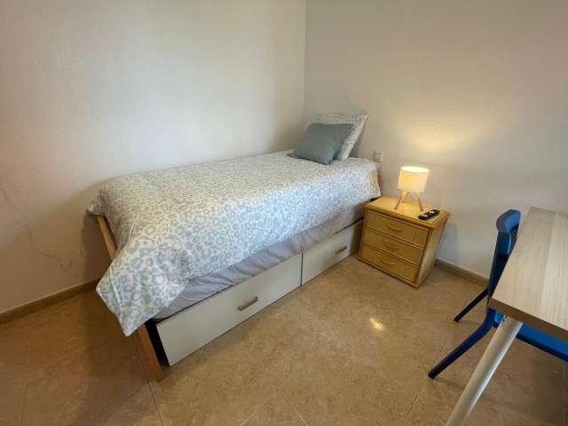 Habitación en alquiler en Puente de Vallecas, Madrid
