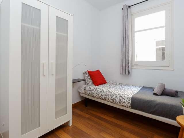 Habitación en alquiler en Districte III, Barcelonès