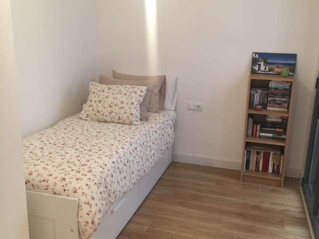 Habitación en alquiler en Casagemes - Canyadó, Badalona