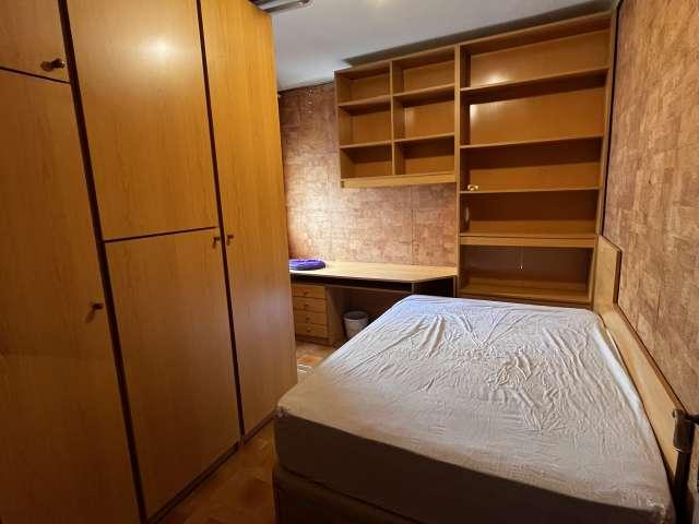 Habitación en alquiler en Sant Martí, Barcelonès