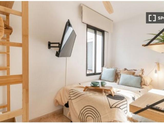 Piso en alquiler en Barcelona, la Font d'en Fargues