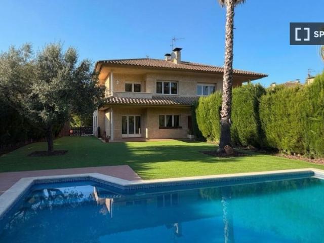 Habitación en alquiler en Baix Llobregat, Catalunya