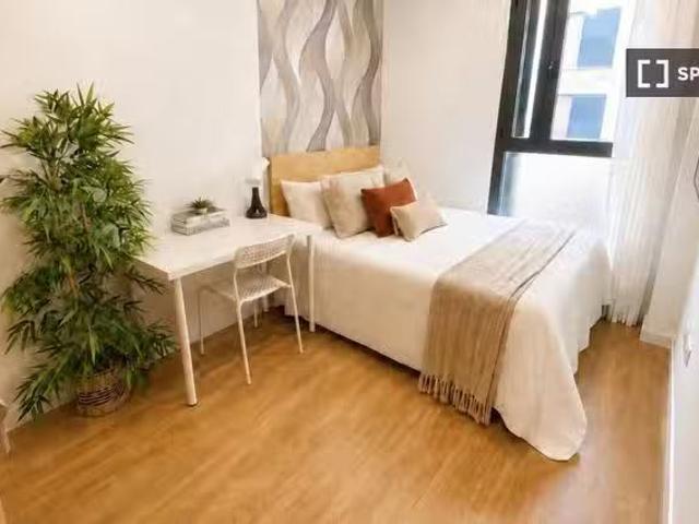 Casa en alquiler en Cruz Roja-Capuchinos, Sevilla