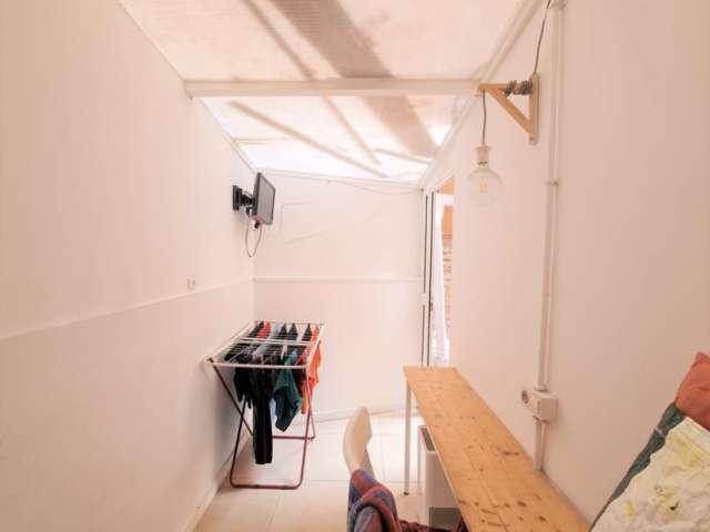 Habitación en alquiler en Esplugues De Llobregat, Ca n'Oliveres