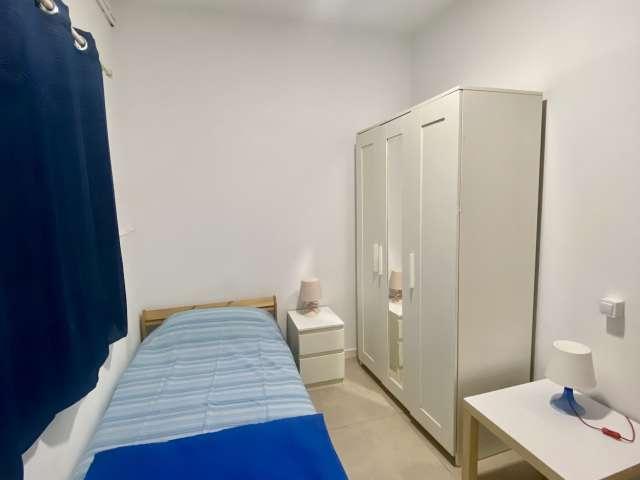 Habitación en alquiler en Ca n'Oliveres, Baix Llobregat