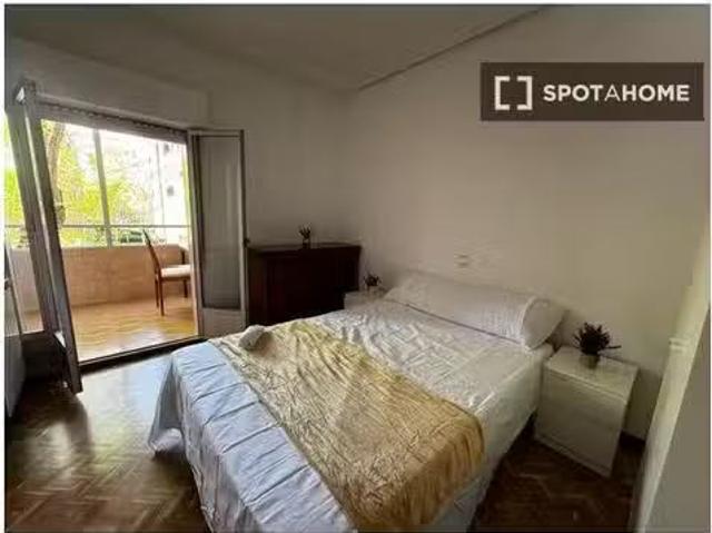 Casa en alquiler en Ciudad Lineal, Madrid