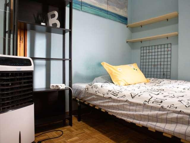 Habitación en alquiler en Tetuán, Medina-sidonia