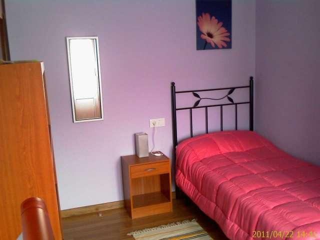 Habitación en alquiler en Oviedo, Ventanielles